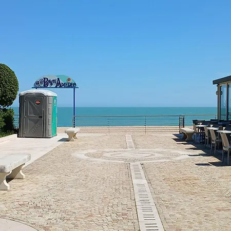 M458 - Marcelli, Incantevole Cielo-terra Fronte Mare Διαμέρισμα Marcelli